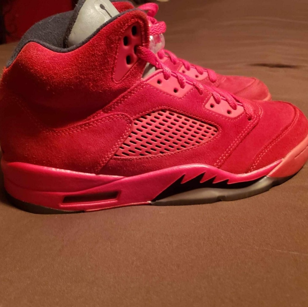 Jordan 5 Red Suede
